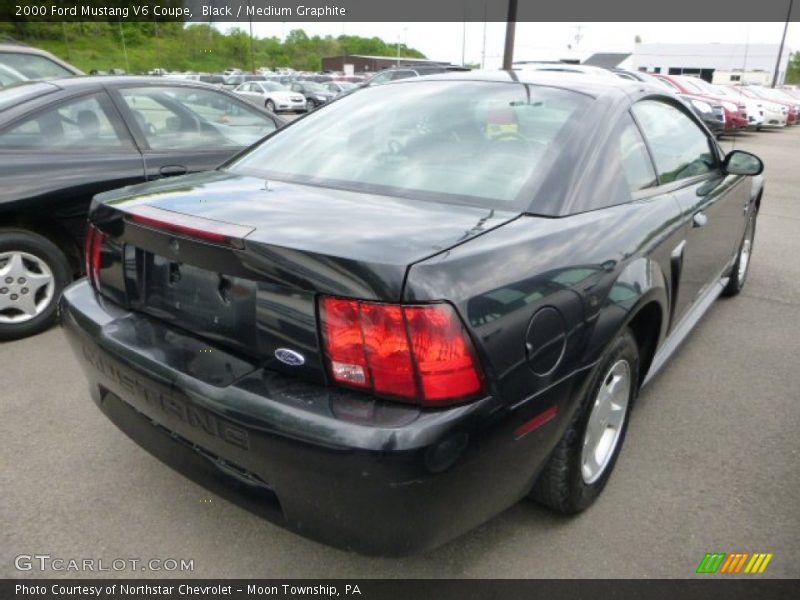 Black / Medium Graphite 2000 Ford Mustang V6 Coupe