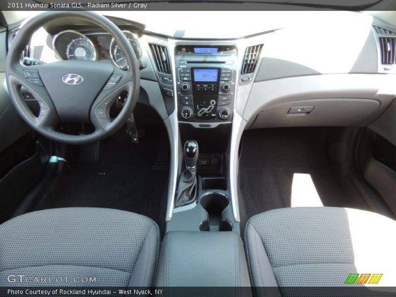 Dashboard of 2011 Sonata GLS