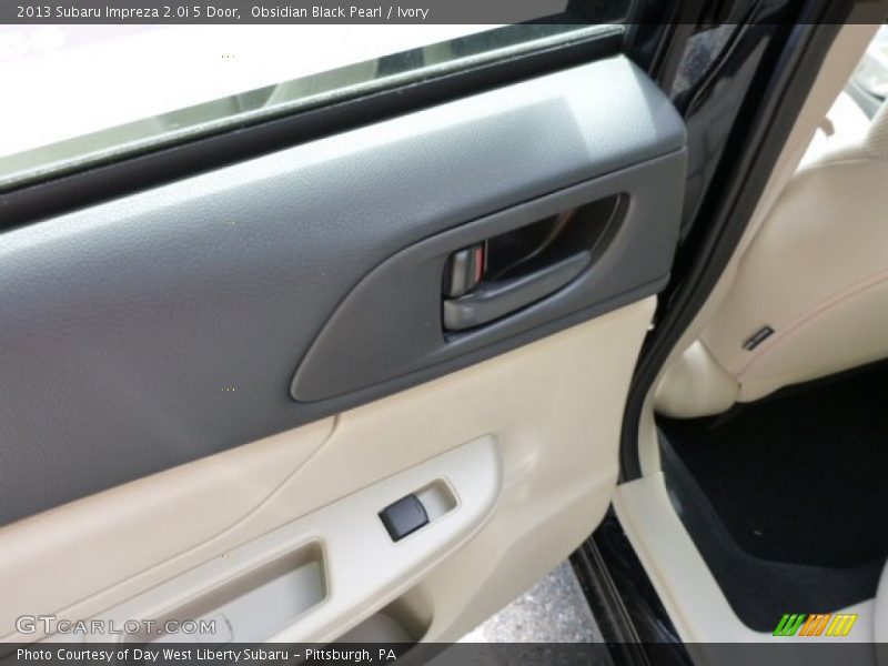 Obsidian Black Pearl / Ivory 2013 Subaru Impreza 2.0i 5 Door