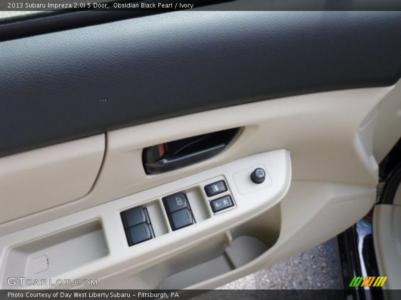 Obsidian Black Pearl / Ivory 2013 Subaru Impreza 2.0i 5 Door
