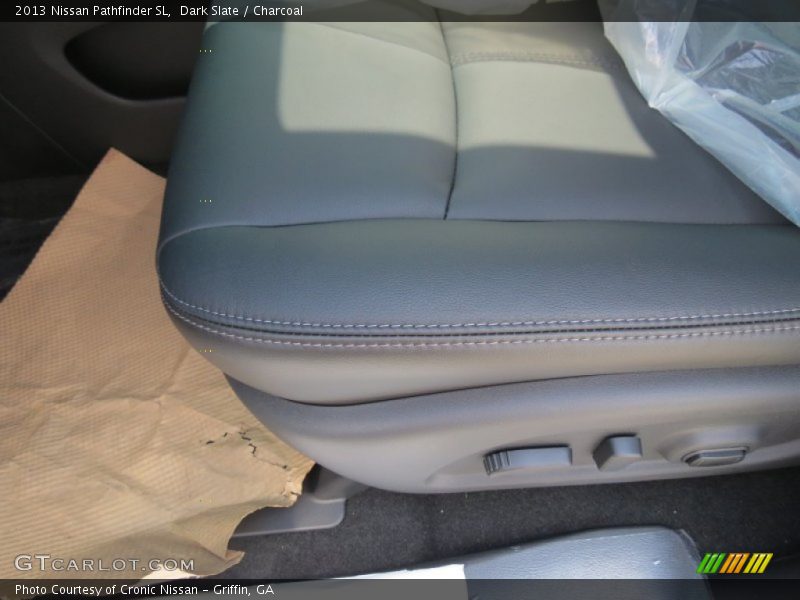 Dark Slate / Charcoal 2013 Nissan Pathfinder SL