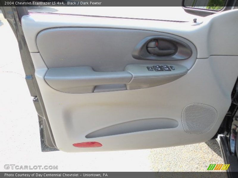 Black / Dark Pewter 2004 Chevrolet TrailBlazer LS 4x4