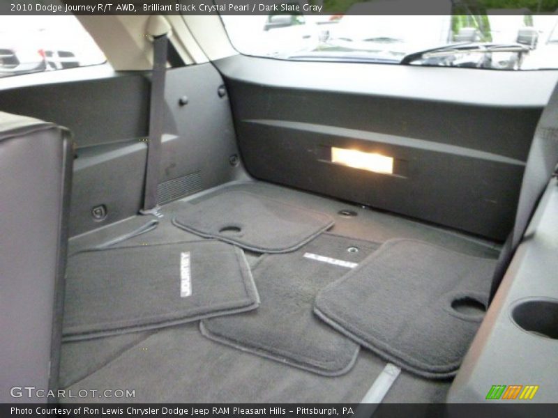  2010 Journey R/T AWD Trunk