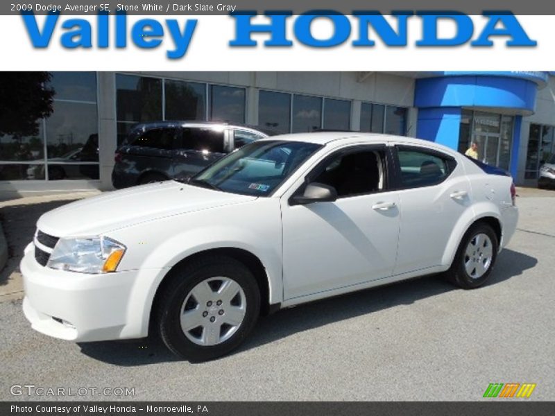 Stone White / Dark Slate Gray 2009 Dodge Avenger SE