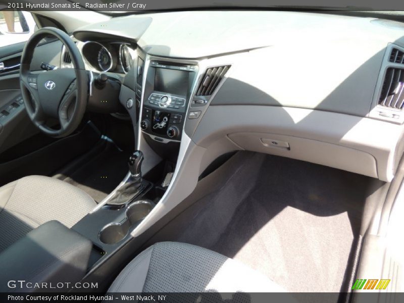 Radiant Silver / Gray 2011 Hyundai Sonata SE