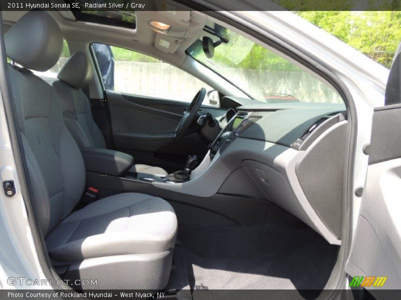 Radiant Silver / Gray 2011 Hyundai Sonata SE