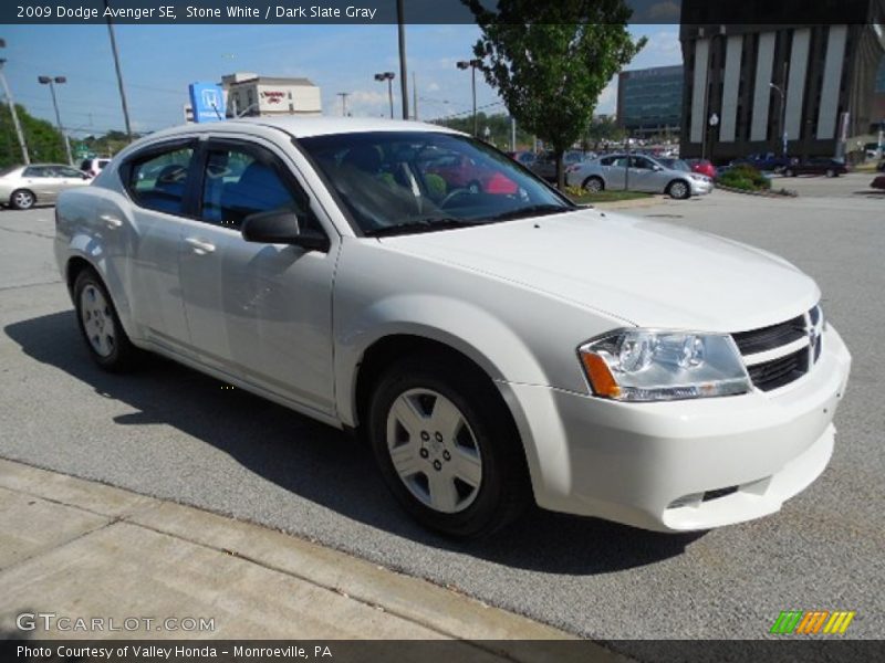 Stone White / Dark Slate Gray 2009 Dodge Avenger SE
