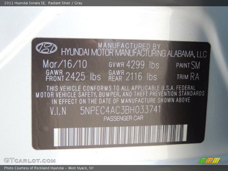 Radiant Silver / Gray 2011 Hyundai Sonata SE