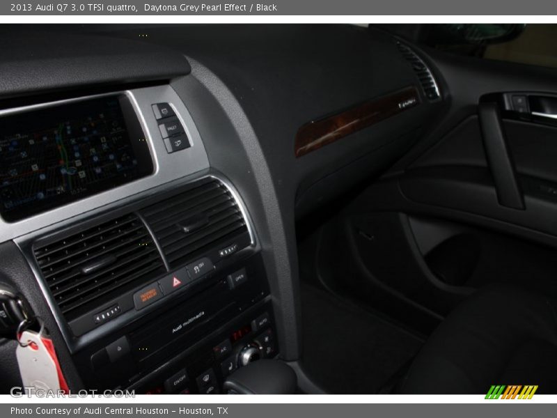 Daytona Grey Pearl Effect / Black 2013 Audi Q7 3.0 TFSI quattro