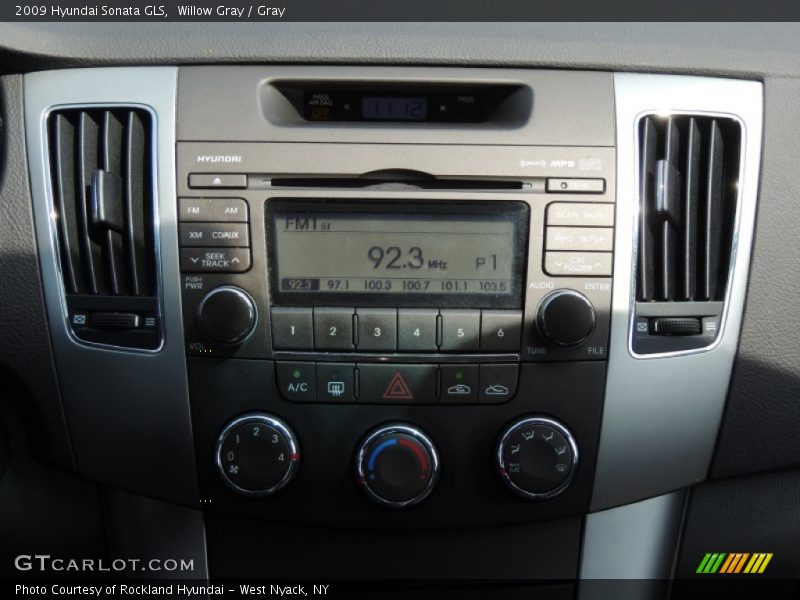 Willow Gray / Gray 2009 Hyundai Sonata GLS