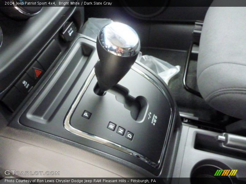 Bright White / Dark Slate Gray 2014 Jeep Patriot Sport 4x4