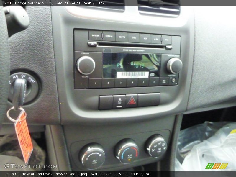Redline 2-Coat Pearl / Black 2013 Dodge Avenger SE V6