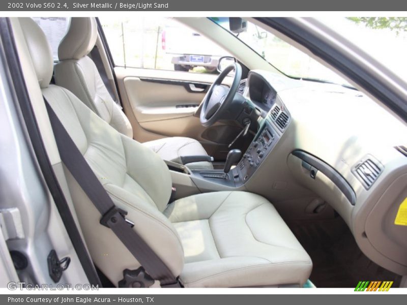 Silver Metallic / Beige/Light Sand 2002 Volvo S60 2.4