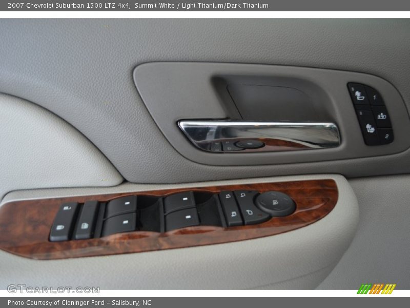Summit White / Light Titanium/Dark Titanium 2007 Chevrolet Suburban 1500 LTZ 4x4