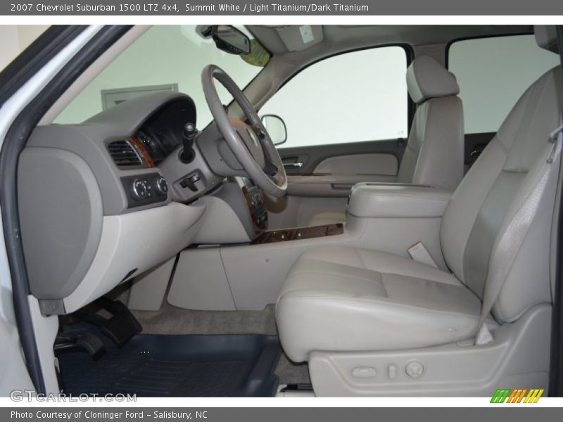  2007 Suburban 1500 LTZ 4x4 Light Titanium/Dark Titanium Interior
