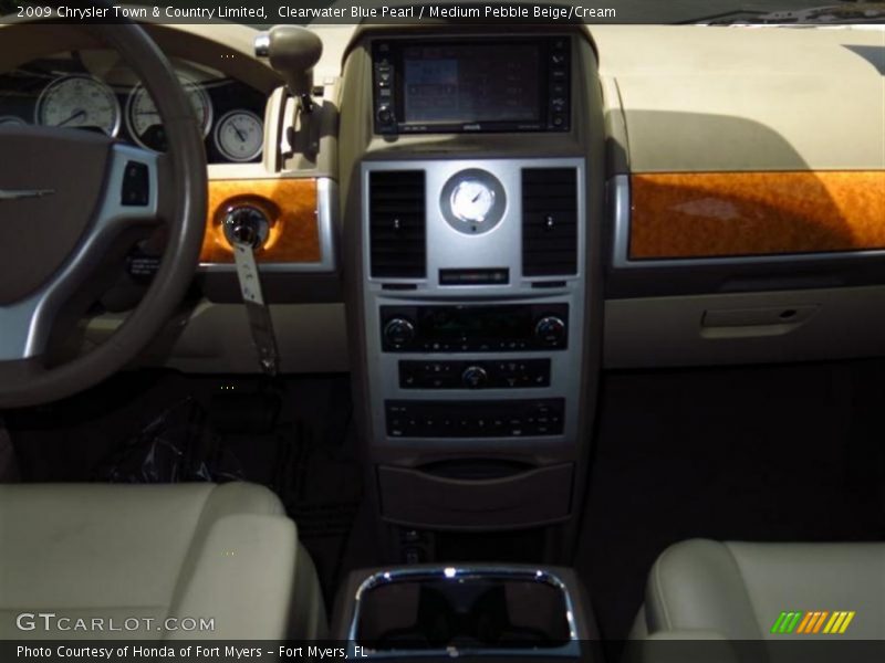 Clearwater Blue Pearl / Medium Pebble Beige/Cream 2009 Chrysler Town & Country Limited