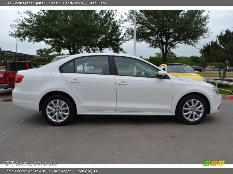 Candy White / Titan Black 2012 Volkswagen Jetta SE Sedan