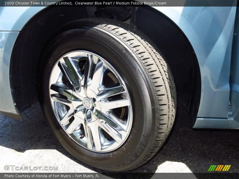 Clearwater Blue Pearl / Medium Pebble Beige/Cream 2009 Chrysler Town & Country Limited