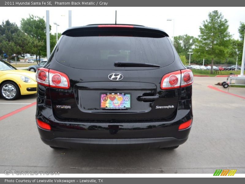 Phantom Black Metallic / Gray 2011 Hyundai Santa Fe SE