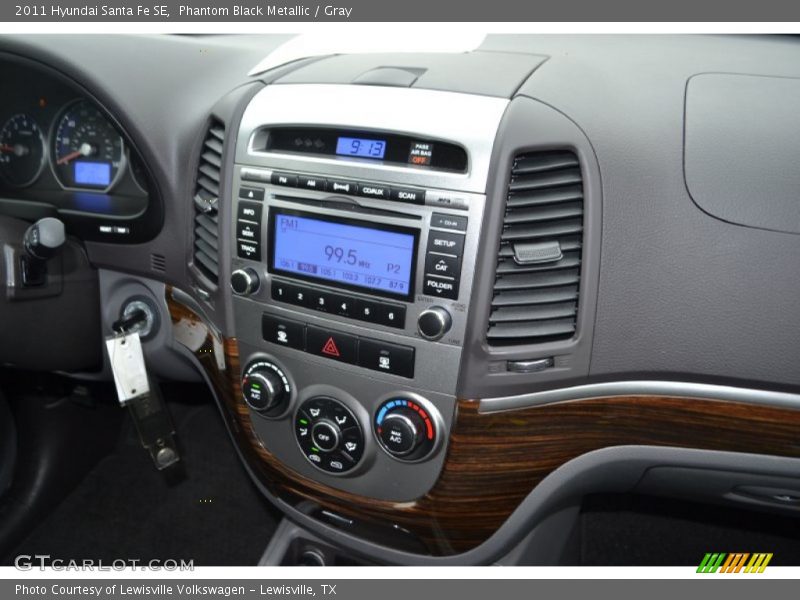 Phantom Black Metallic / Gray 2011 Hyundai Santa Fe SE