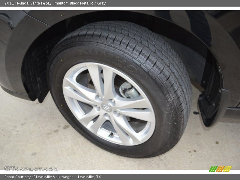 Phantom Black Metallic / Gray 2011 Hyundai Santa Fe SE