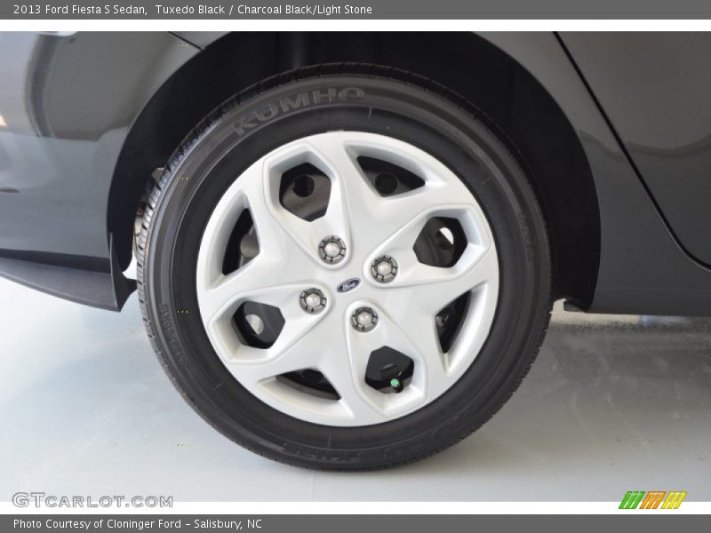 Tuxedo Black / Charcoal Black/Light Stone 2013 Ford Fiesta S Sedan