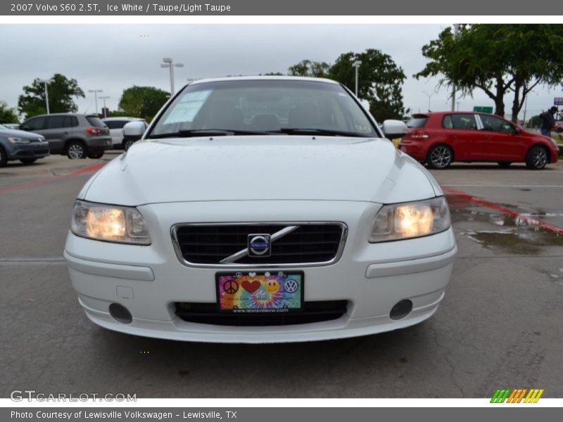 Ice White / Taupe/Light Taupe 2007 Volvo S60 2.5T