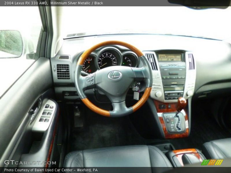 Dashboard of 2004 RX 330 AWD