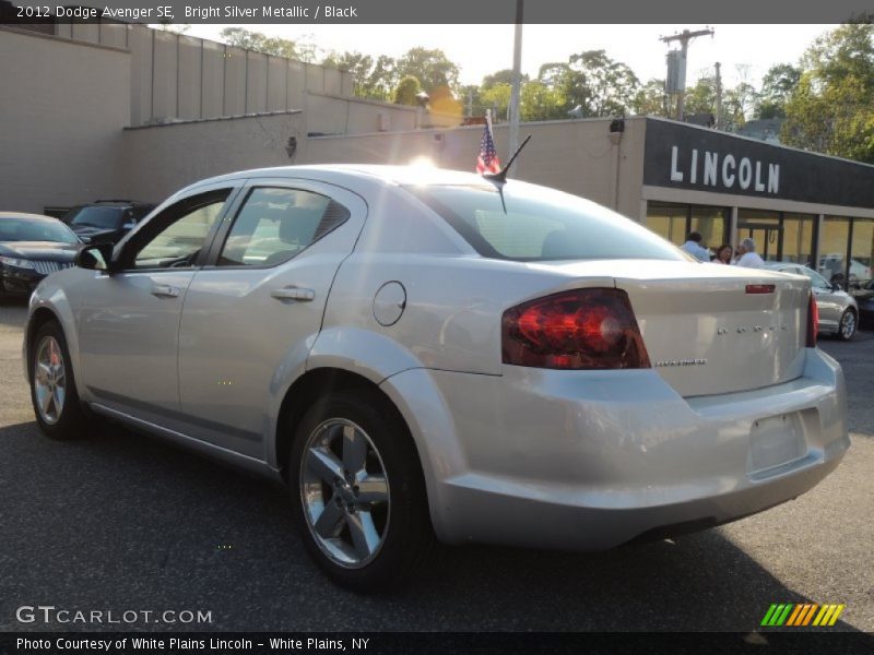 Bright Silver Metallic / Black 2012 Dodge Avenger SE