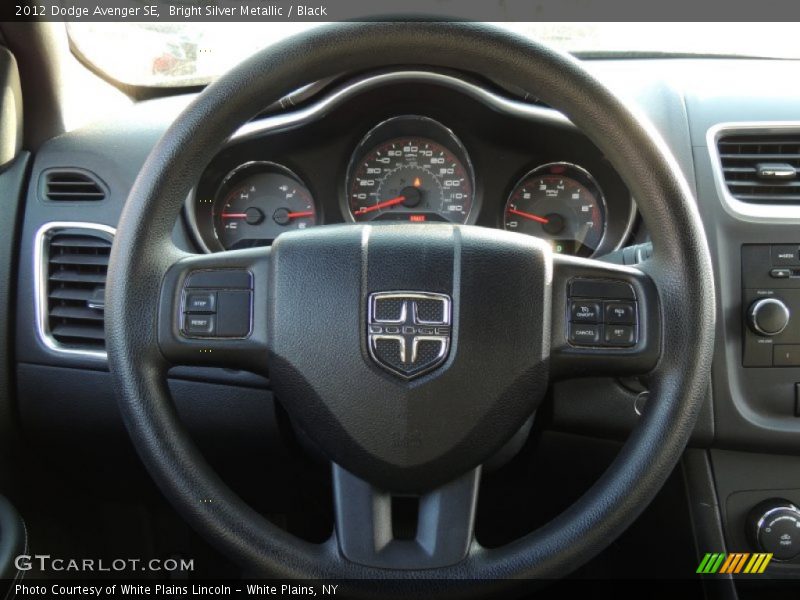 Bright Silver Metallic / Black 2012 Dodge Avenger SE