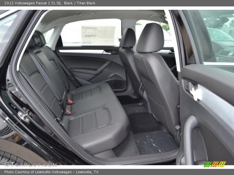 Black / Titan Black 2013 Volkswagen Passat 2.5L SE