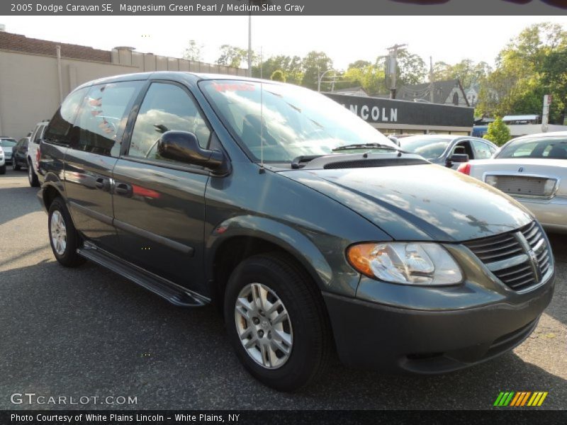 Magnesium Green Pearl / Medium Slate Gray 2005 Dodge Caravan SE