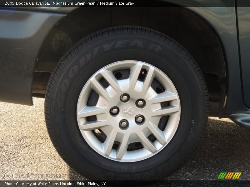 Magnesium Green Pearl / Medium Slate Gray 2005 Dodge Caravan SE