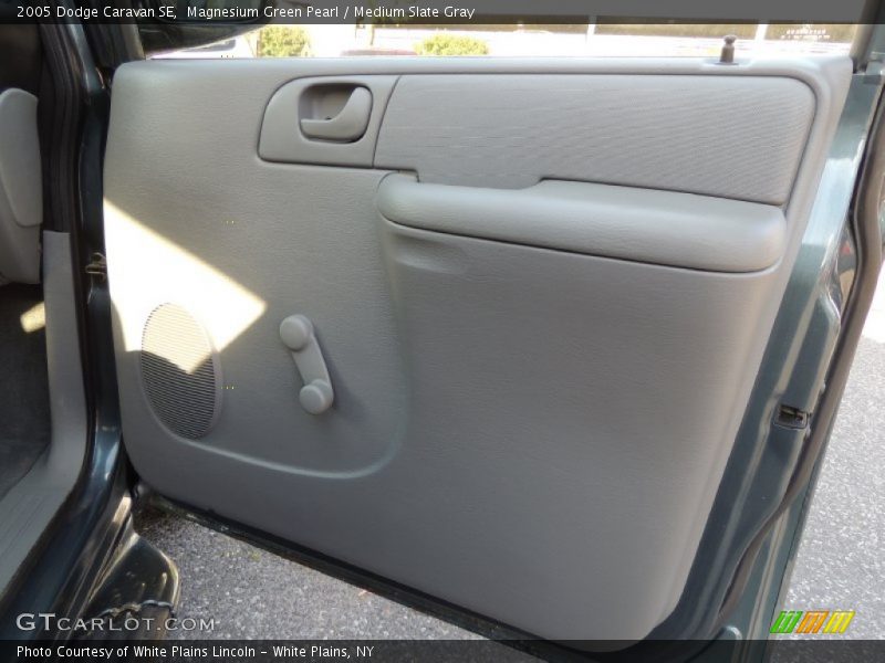 Magnesium Green Pearl / Medium Slate Gray 2005 Dodge Caravan SE