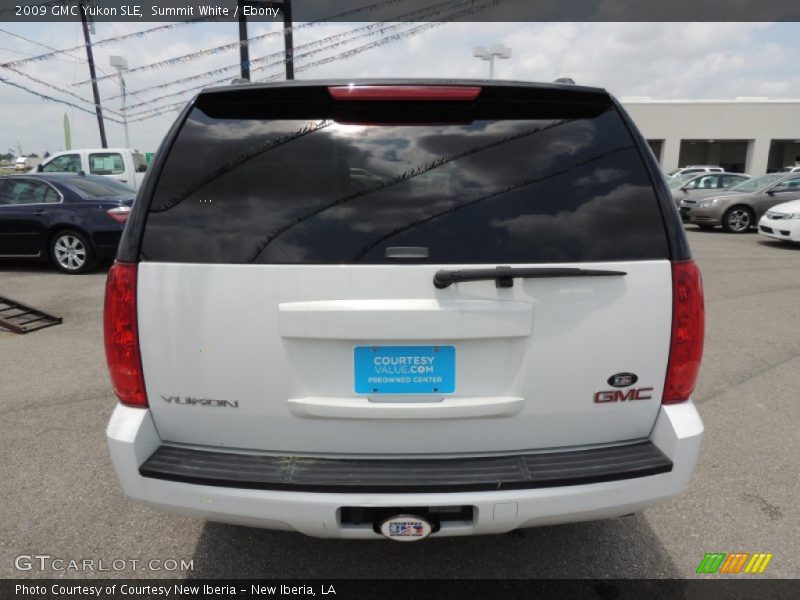 Summit White / Ebony 2009 GMC Yukon SLE