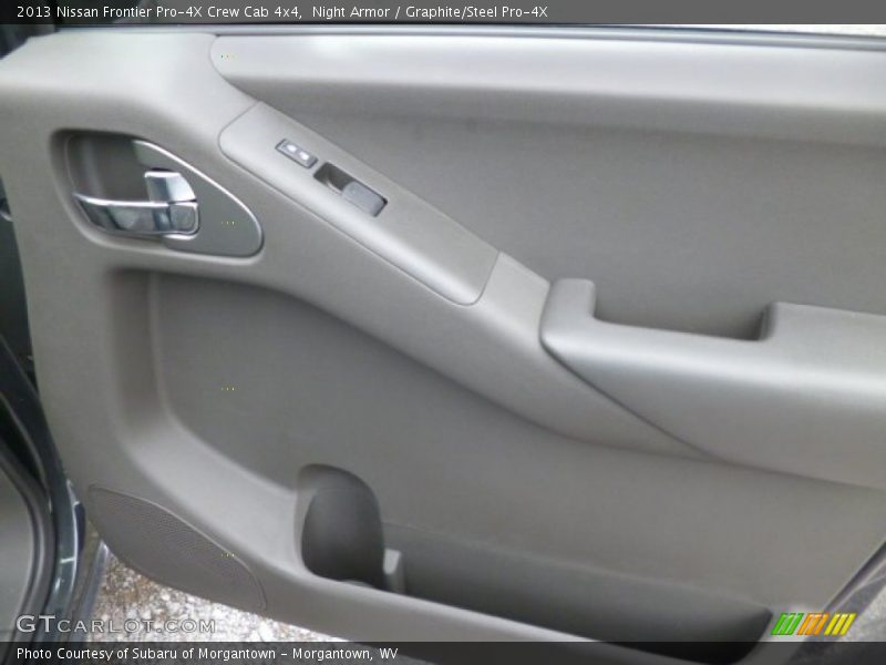 Night Armor / Graphite/Steel Pro-4X 2013 Nissan Frontier Pro-4X Crew Cab 4x4