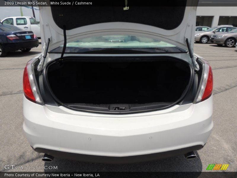 White Suede / Cashmere 2009 Lincoln MKS Sedan