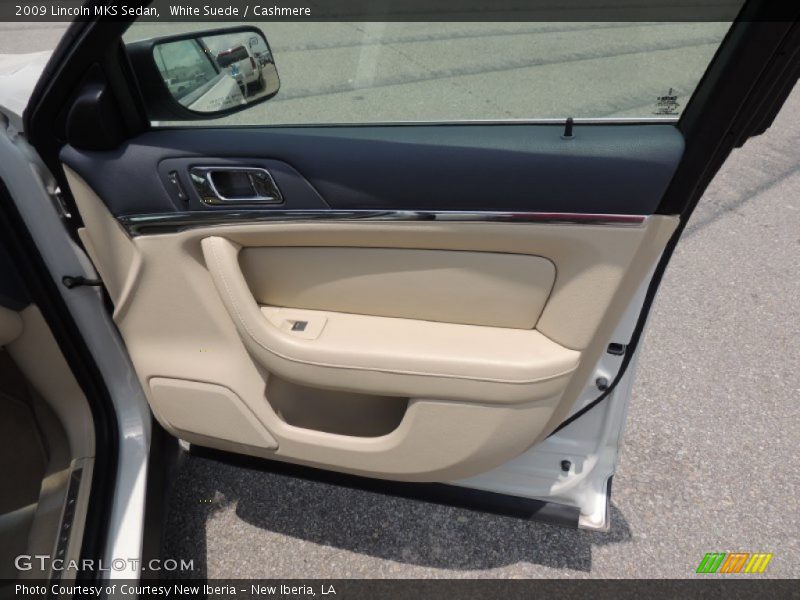 White Suede / Cashmere 2009 Lincoln MKS Sedan
