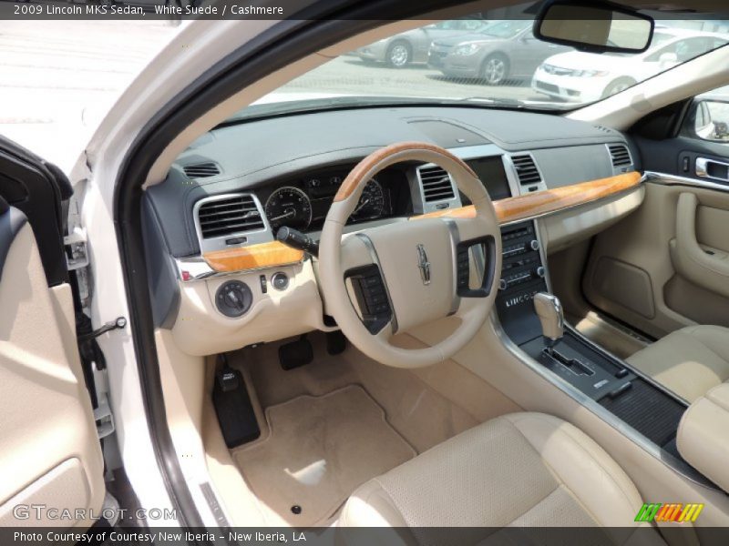  2009 MKS Sedan Cashmere Interior