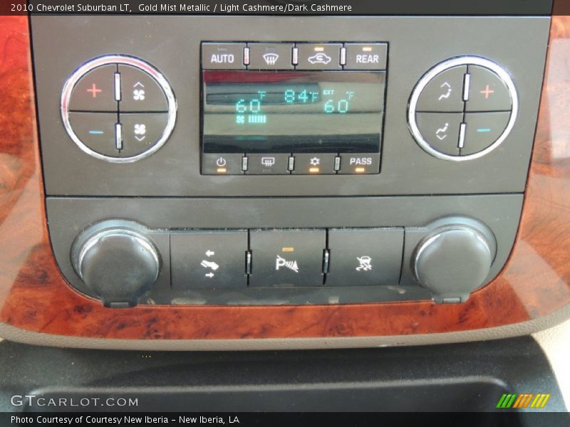 Gold Mist Metallic / Light Cashmere/Dark Cashmere 2010 Chevrolet Suburban LT