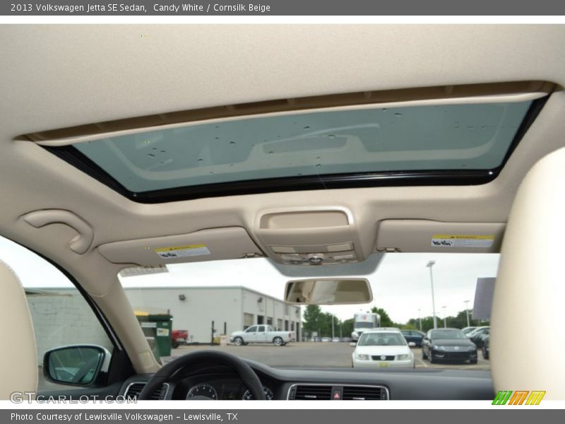 Candy White / Cornsilk Beige 2013 Volkswagen Jetta SE Sedan