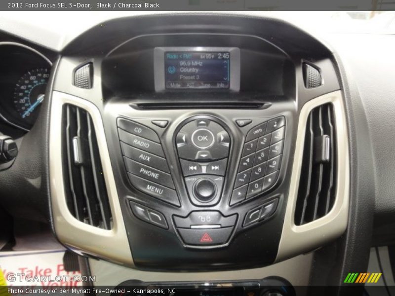 Black / Charcoal Black 2012 Ford Focus SEL 5-Door