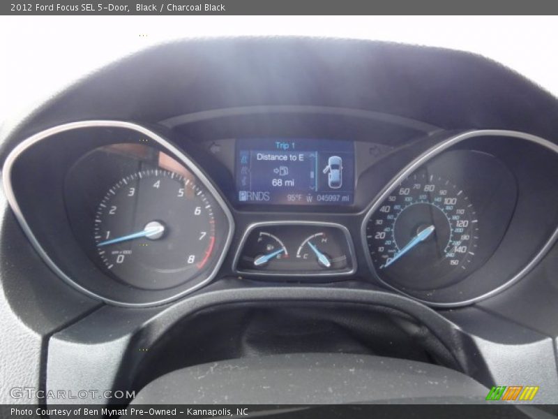 Black / Charcoal Black 2012 Ford Focus SEL 5-Door
