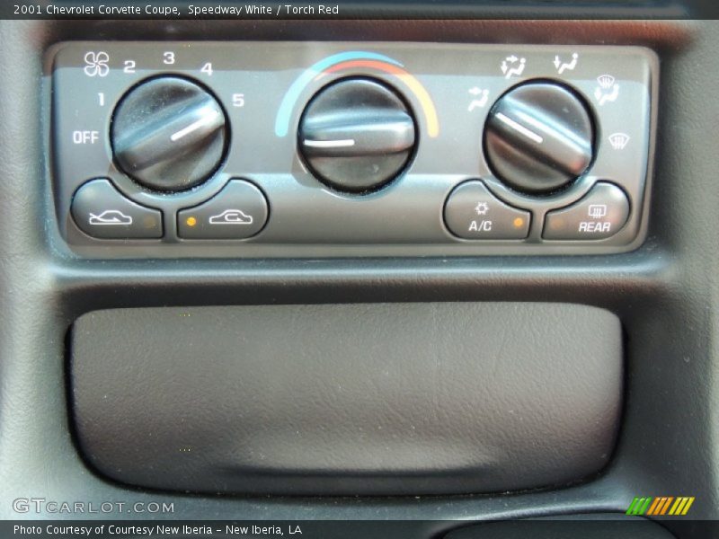 Controls of 2001 Corvette Coupe