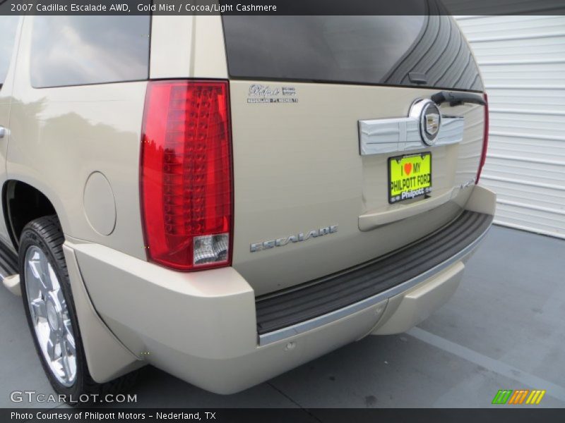 Gold Mist / Cocoa/Light Cashmere 2007 Cadillac Escalade AWD