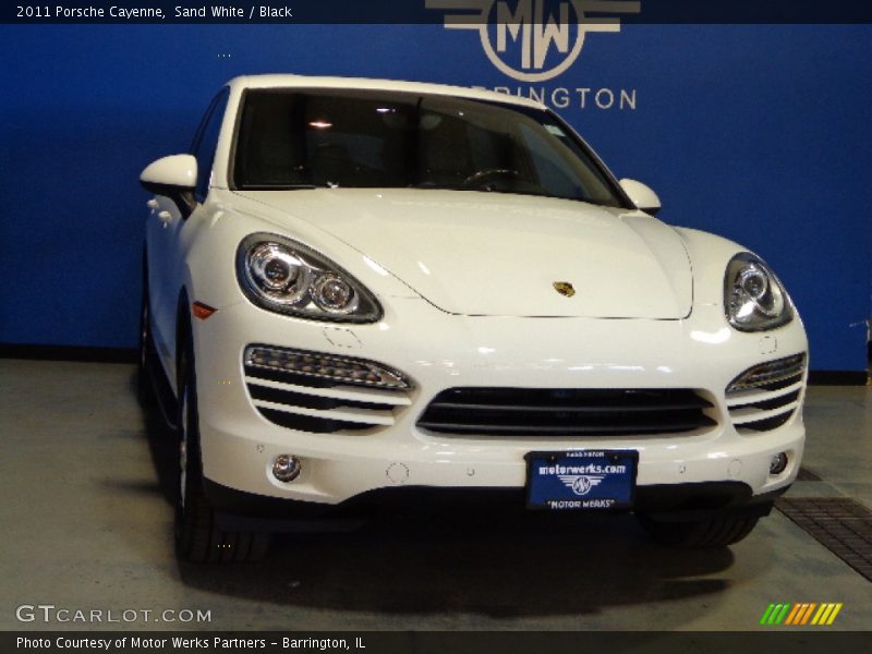 Sand White / Black 2011 Porsche Cayenne