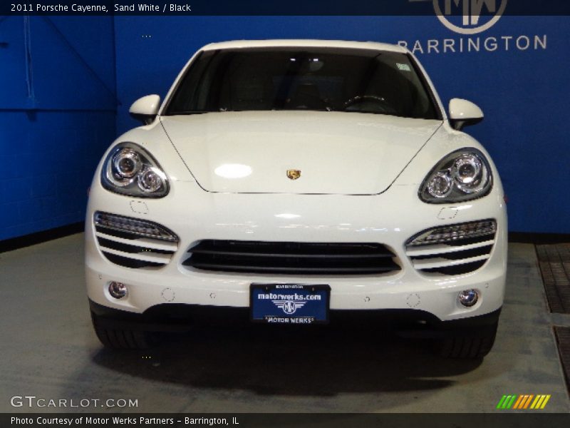Sand White / Black 2011 Porsche Cayenne