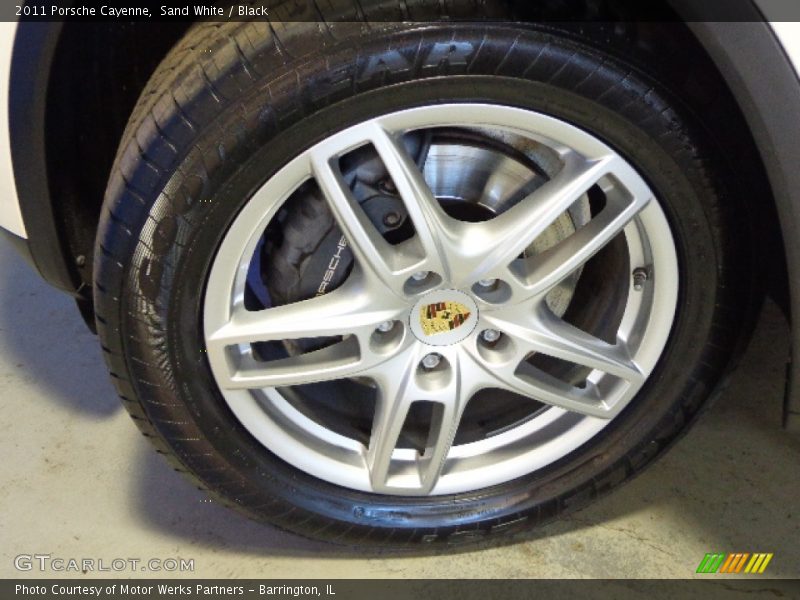 Sand White / Black 2011 Porsche Cayenne