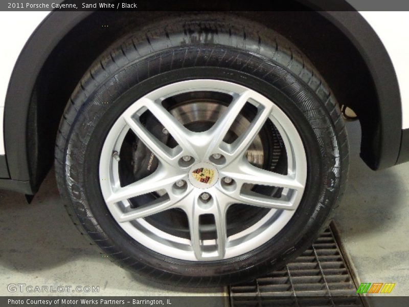 Sand White / Black 2011 Porsche Cayenne