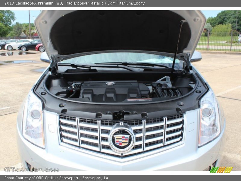 Radiant Silver Metallic / Light Titanium/Ebony 2013 Cadillac SRX Premium FWD